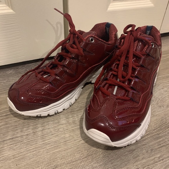 burgundy skechers shoes